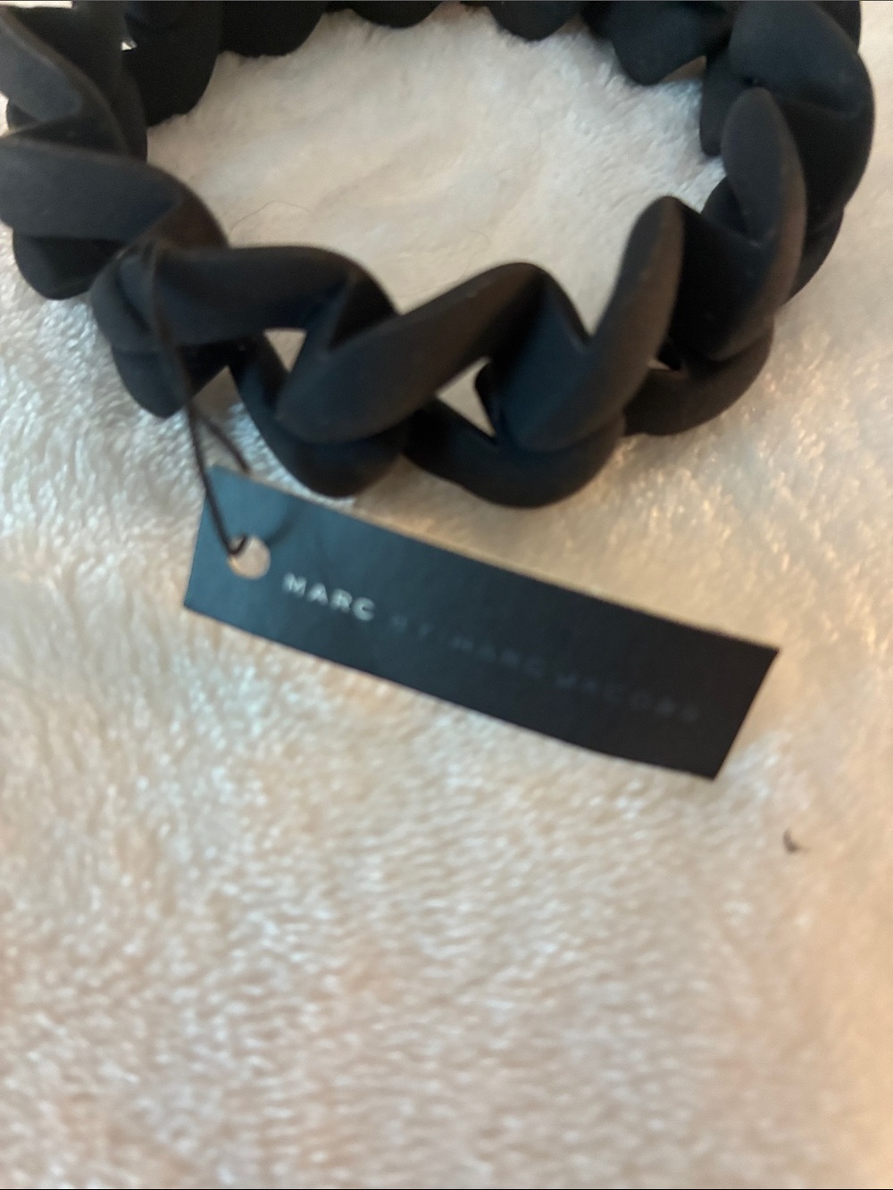 Marc by Marc Jacobs Black Chunky Chain Bracelet with Gold Logo Disc - Picture 3 of 4